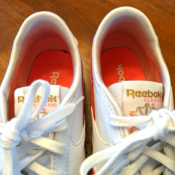 Reebok Classic white/pink shoes - Picture 15 of 15